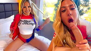 Famosinha tesuda cheia de amor para dá na sugada de rola com muita transa